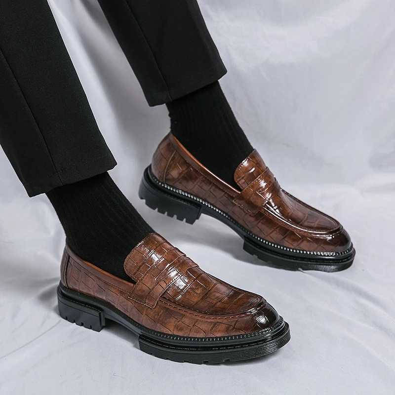 2024 Italian Dress Shoes Men Wedding Party Shoes High Quality Casual Loafer Men Designer Flat Shoes Driving Shoes Zapatos HombreXJ250118