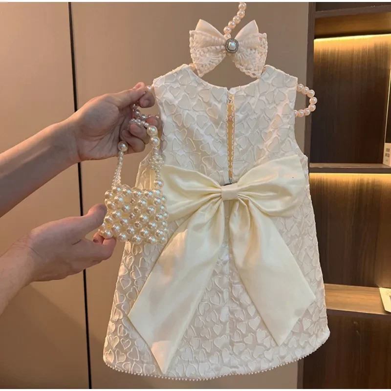 Toddler Baby Girls Classic Dresses Kids Heart Elegant Wedding Princess Party Dress Children Birthday Baptism Formal Clothing 250117