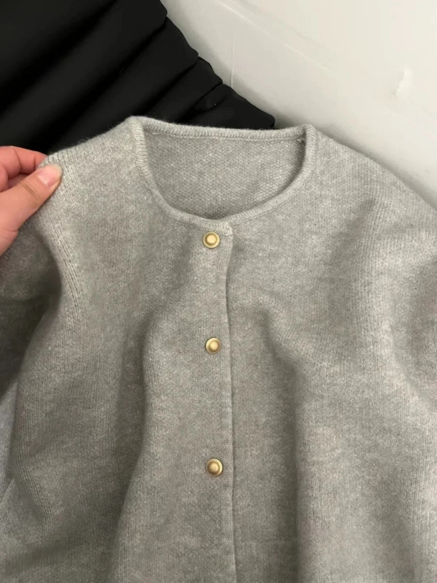 Elegant O-Neck Knitted Sweater Cardigan Spring Autumn Korean Loose Versatile Long Sleeved Top Single Breasted Jacket 250118
