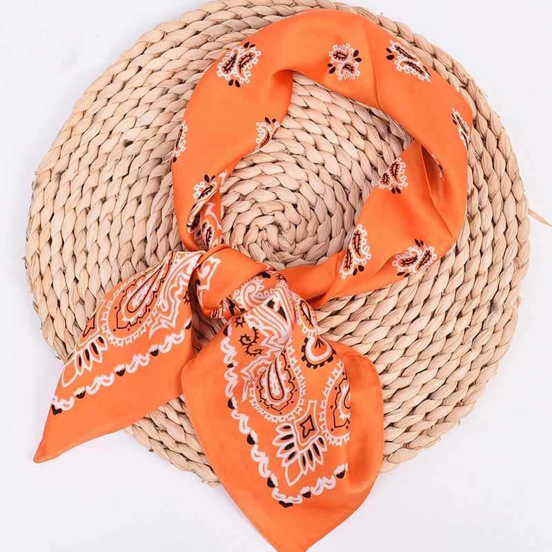 New Paisley Bicolor Small Cashew Fruit Satin Silk 70 Scarf Wholesale Small Scarves W250118