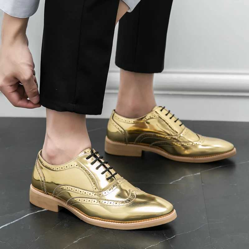 Mens Shoe Gold Patent Leather Luxury Fi Groom Dress Wedding Shoes for Men Designer Italian Style Oxford Shoes Free ShippingXJ250118