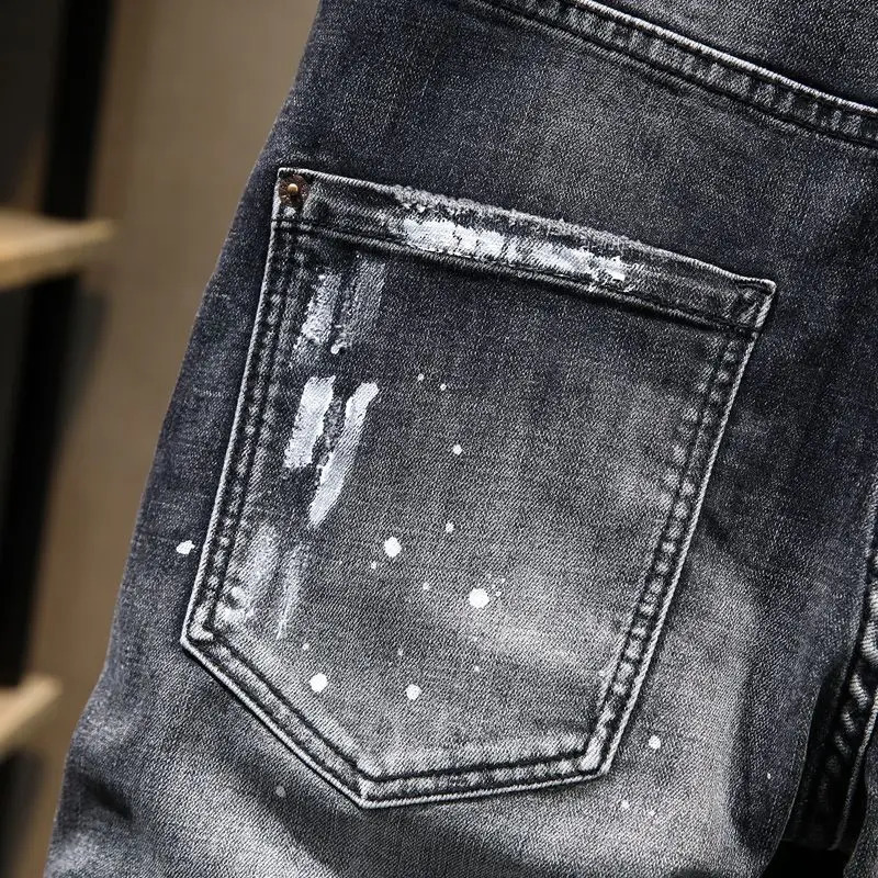 Casual Summer Jeans Knee-length Distressed Denim Shorts Spray Paint and Stickers Boyfriend Mens Clothing Short Pants 250109