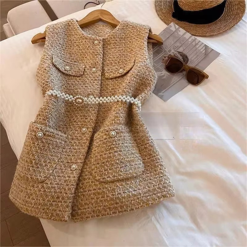 Small Fragrant With Belt Vest Female Autumn 2024 New Ladies Temperament Waistcoats Sleeveless Jacket Women Tops