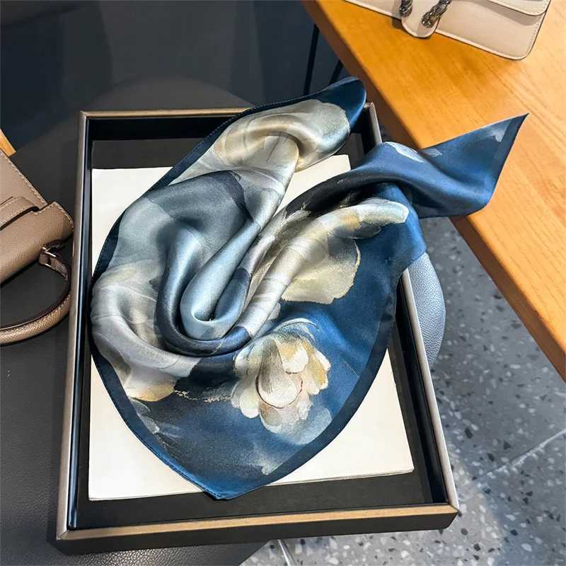 %Silk womens scarf high-quality luxury 53cm square scarf oil painting style neck hair wrist bandage tie Shls design W250118