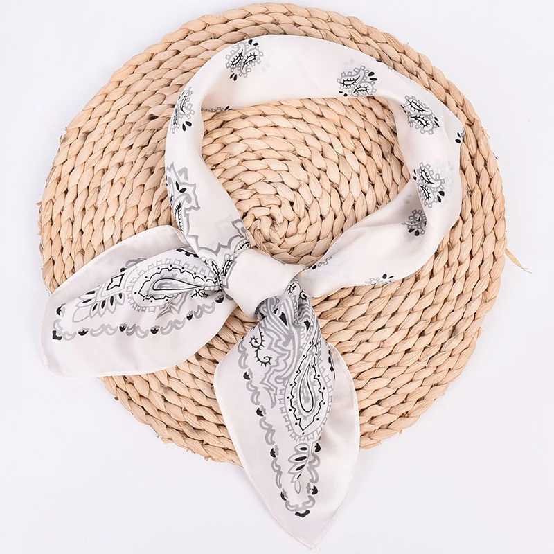 New Paisley Bicolor Small Cashew Fruit Satin Silk 70 Scarf Wholesale Small Scarves W250118