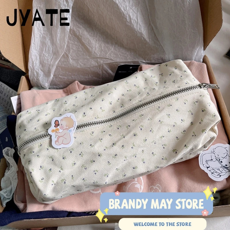 2024 Cute Flower Print Makeup Bag Women Portable Zipper Cosmetic Travel Organizer Girls Sweet Vintage Handbag Toiletry Pouch Y2K250114