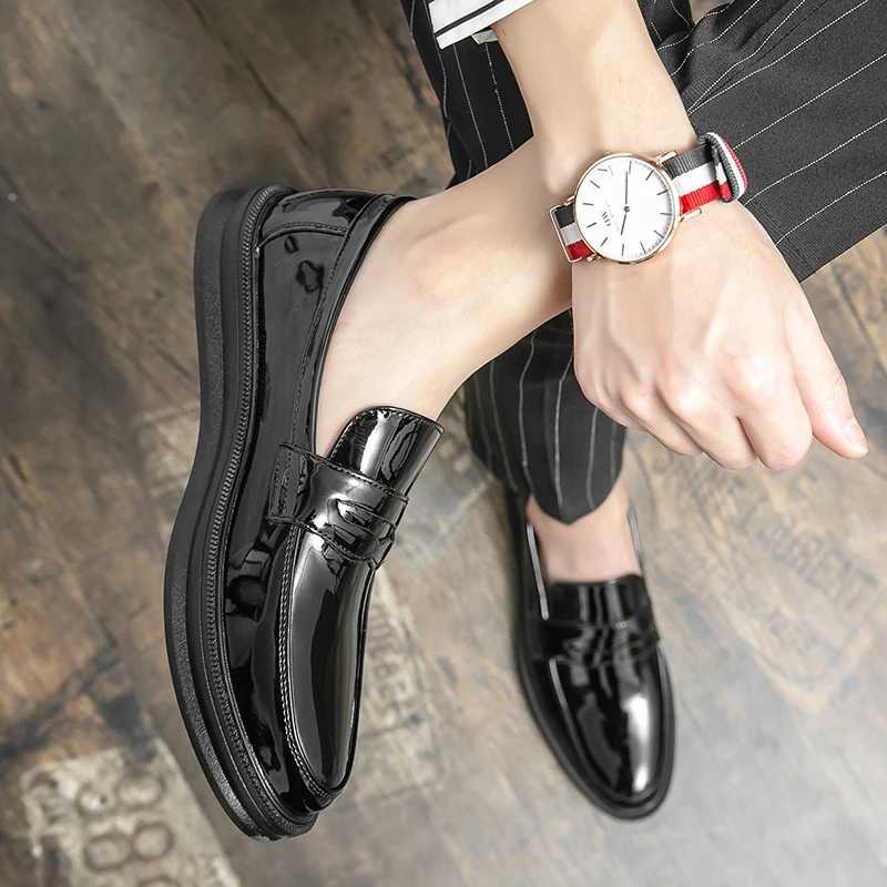 Brand Mens Loafers White Mens Dress Office Wedding Dress Shoes Lace Up Round Toe Black Shiny Leather Shoes Mens Casual ShoesXJ250118