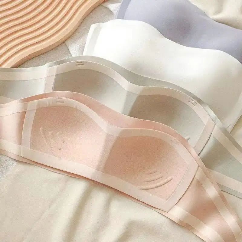 Summer Strapless Bra Women Underwear seamless Push Up Brassiere Invisible Small Chest Tube Top Antilight Wedding Womens 250122