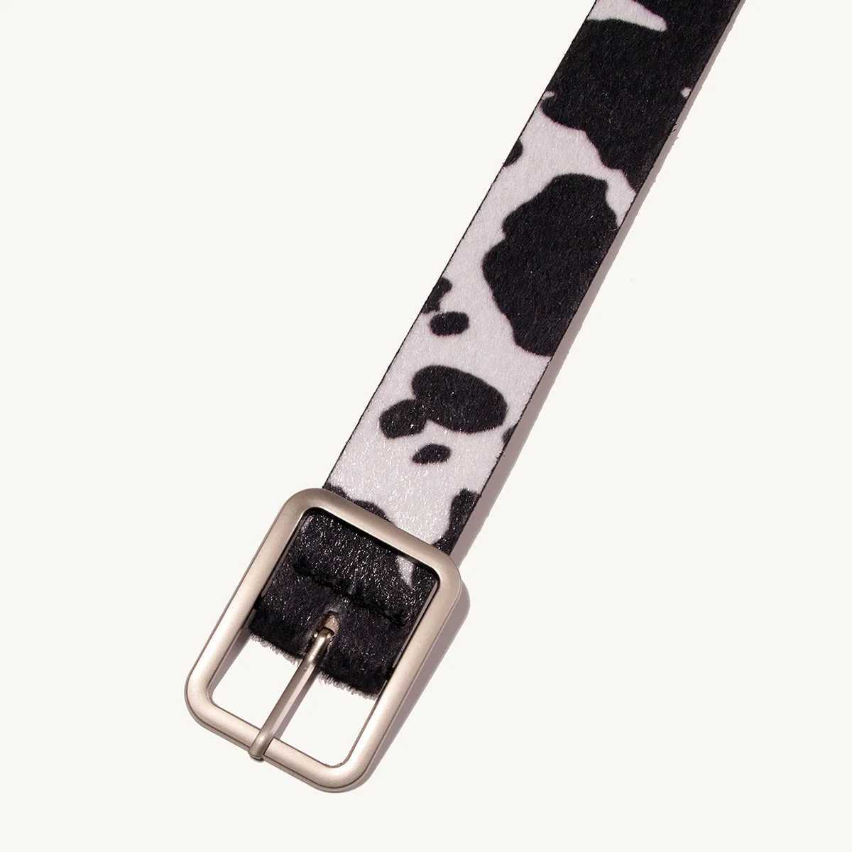 2021 PU Leather Womens Square Button Pin Button Jeans with Cow Pattern Fashion Luxury Brand Fancy Retro Style Womens Gift W250120