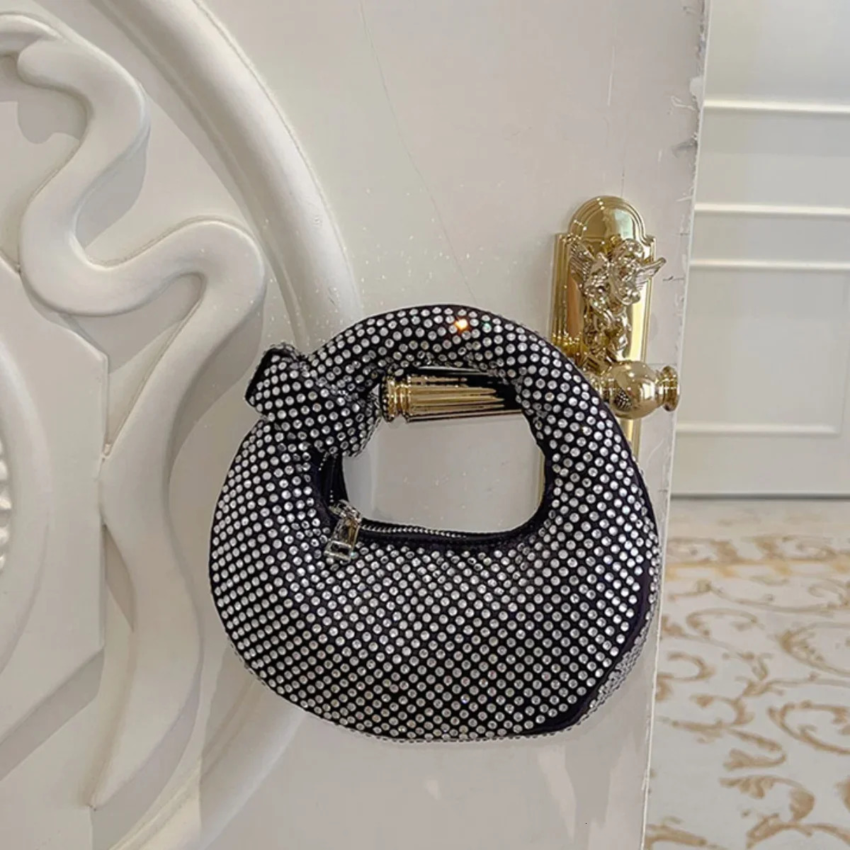 Mini moon style dinner bag with niche lightweight diamond encrusted dumpling shaped bag hand-held small bag for wedding 250110