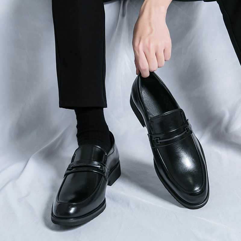 Classic mens casual shoes driving shoes Moccasin Fi mens comfortable wedding leather shoes mens business black dress shoesXJ250319