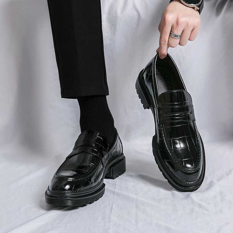 2024 Italian Dress Shoes Men Wedding Party Shoes High Quality Casual Loafer Men Designer Flat Shoes Driving Shoes Zapatos HombreXJ250118