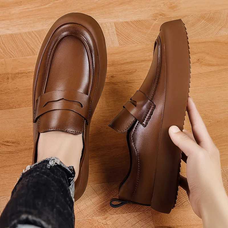 Genuine Leather Men Casual Shoes High Quality Mens Handmade Loafers All-mah Mens Comfortable Sneakers New Mens Slip FlatsXJ250118