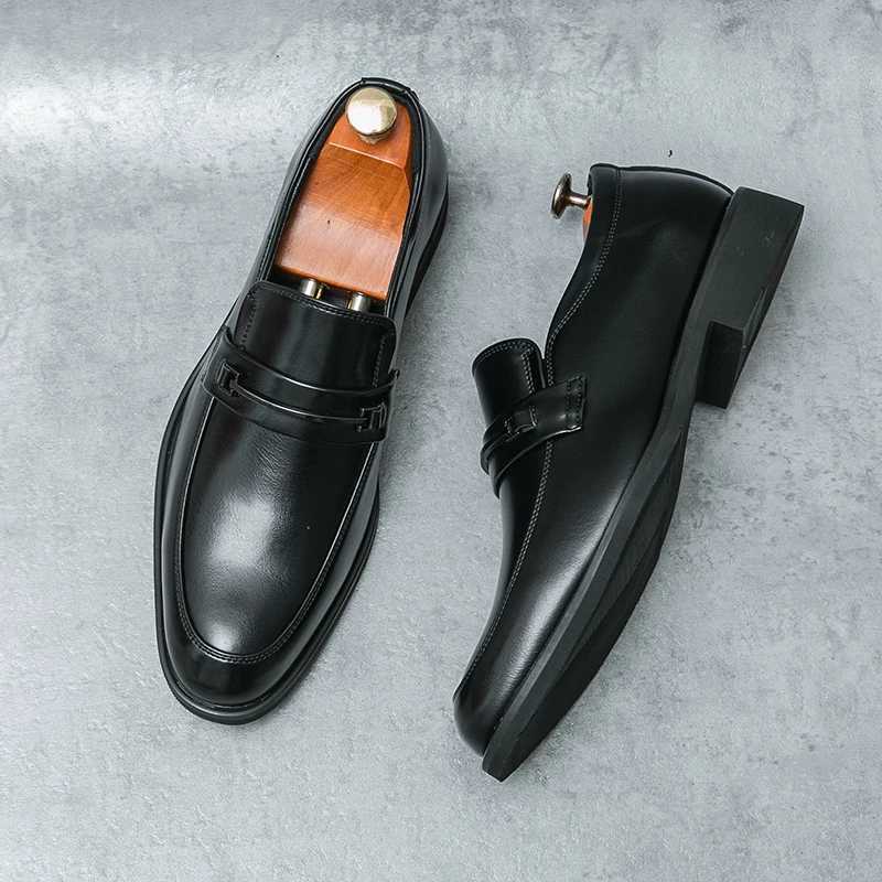 Classic mens casual shoes driving shoes Moccasin Fi mens comfortable wedding leather shoes mens business black dress shoesXJ250319