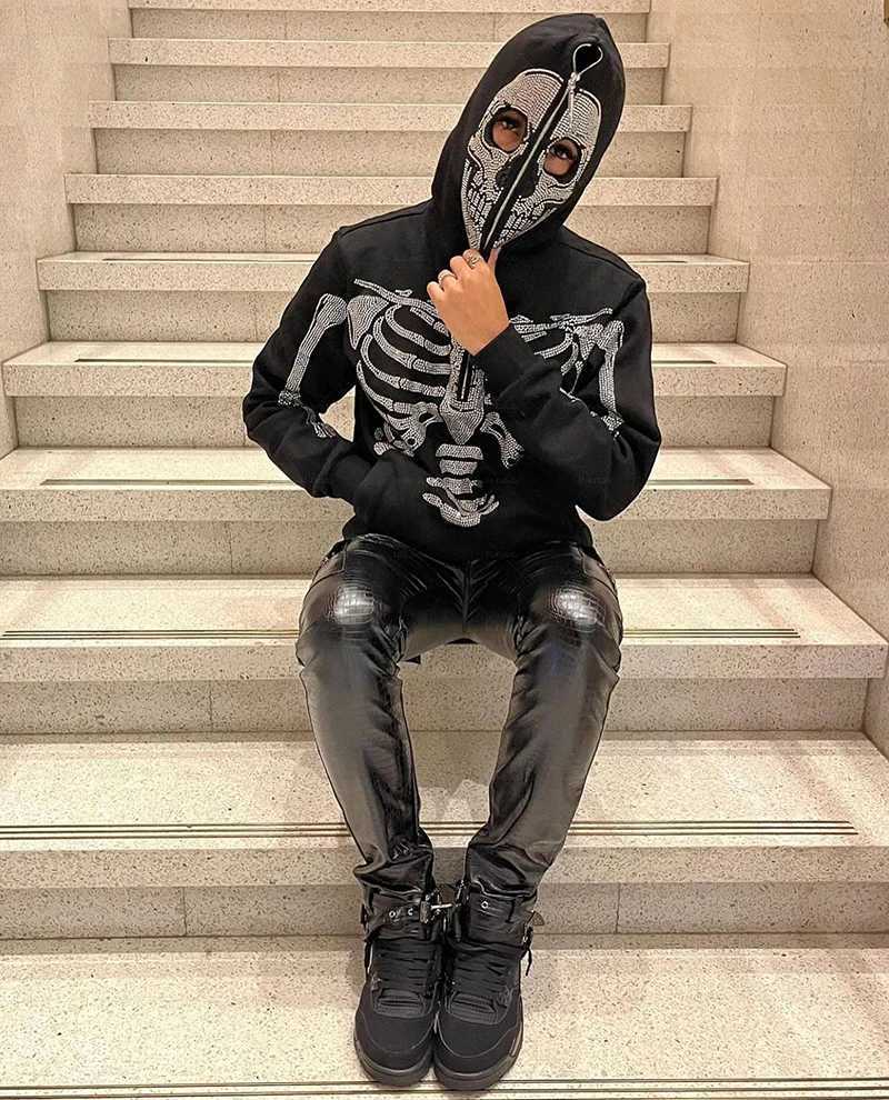 Mens Rhinestone Skeleton Sweatshirt Korean Fashion Punk Sport Coat Pullover skull graphics Goth Long Sleeve Hoodie Y2k jacket W250117