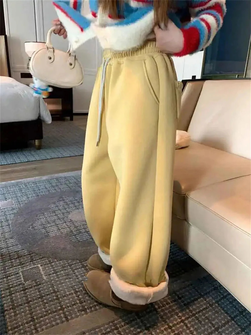 Thick Black Fleece Sweatpants Women Streetwear Oversized Joggers Harajuku Korean Wide Leg Pants Winter Baggy Drawstring Trousers 250108