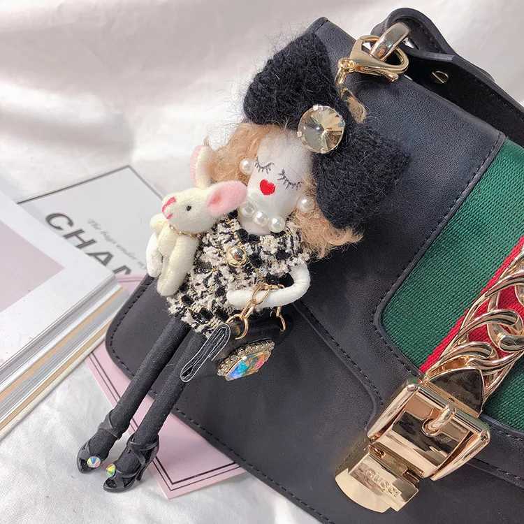 Real Mink Fur Keychain Bag Pompom Bag Charm KeyRing Luxury Car Jewelry Pendant Fur Keychain W250116