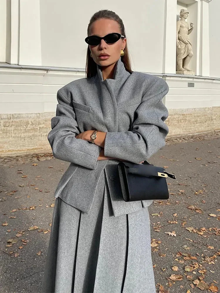 Womens fashionable solid wool ski suit elegant stand up collar full sleeve jacket loose pleated long ski suit autumn chic womens suit 250118