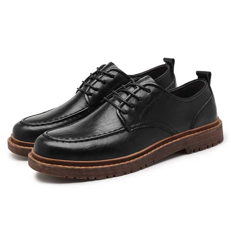 New Men Handmade Loafers Shoes Brogue Casual Shoes Men Genuine Leather Shoes Cargo Work Boots Business Casual SneakersXJ250118