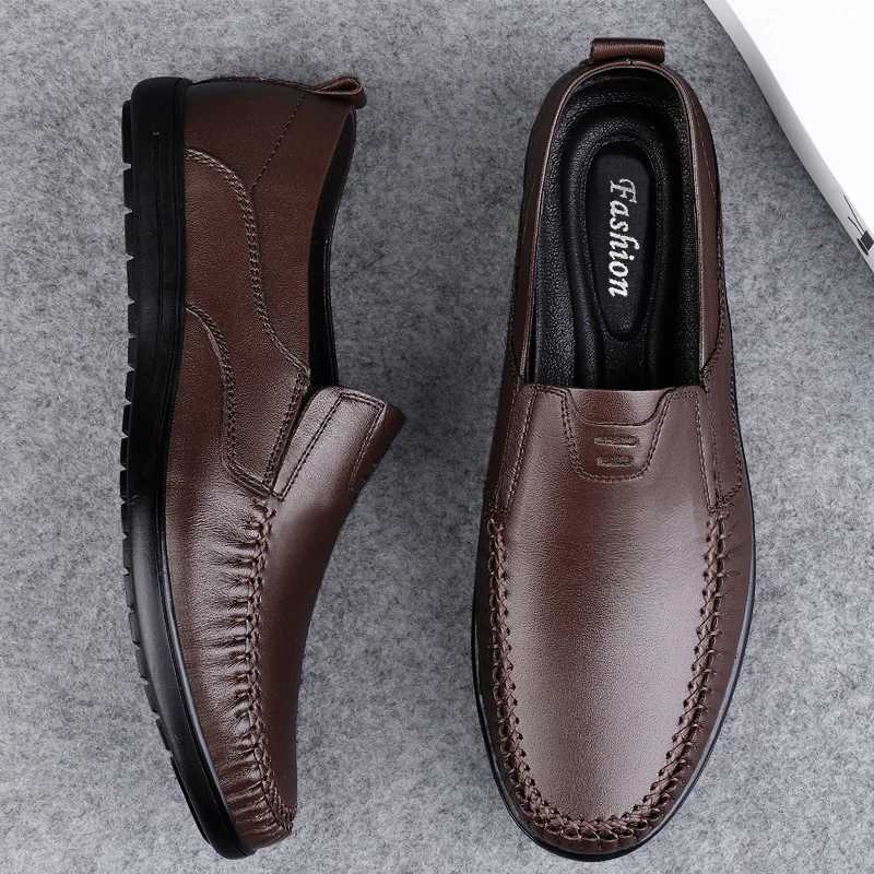 Genuine Leather Men Shoes High Quality Formal Casual Mens Loafers Soft Breathable Slip Boat Shoes Driving ShoesXJ250118