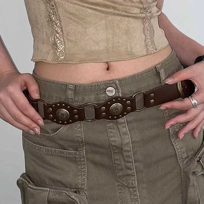 Retro circular splicing with denim hollow PU girl rivet punk metal buckle spice girl skiing decoration heavy broadband W250120