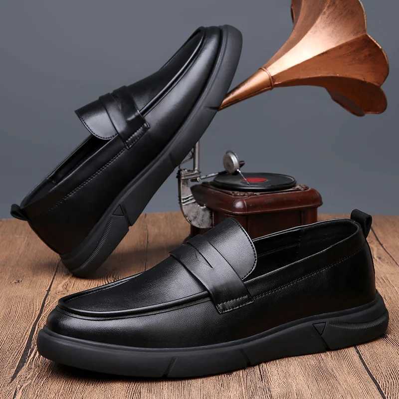 Genuine Leather Loafers Men New Comfy Mens Boat Flats Fi Brand Style Man Casual Shoes Versatile Dress Footwear Drive ShoesXJ250118