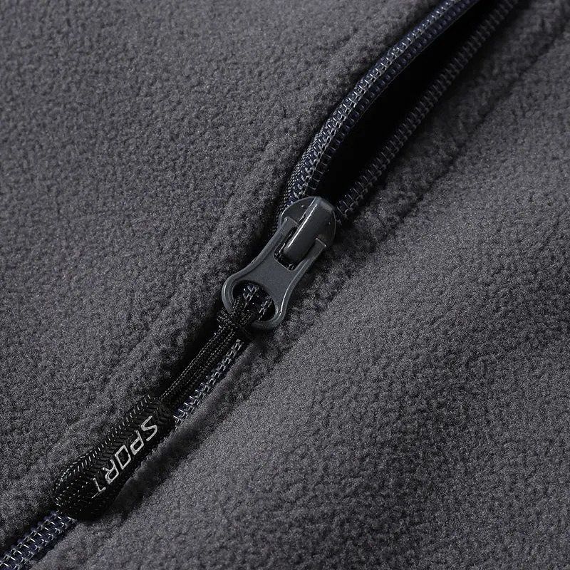 Winter fleece hiking jacket windbreaker for men Sportswear Wool lining thickened warm mens coat plus size overcoat 250117