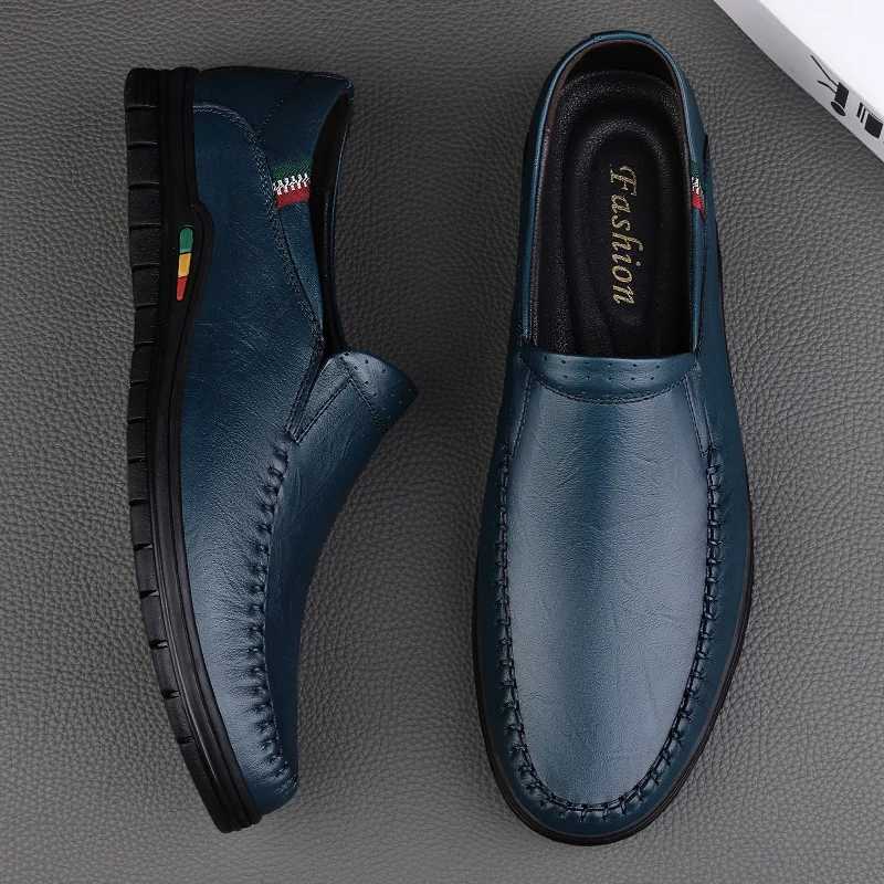Genuine Leather Men Loafers Simple Moccasin Fi Slip Soft Flats Comfy Handmade Man Driving Footwear N-Slip Boat ShoesXJ250118
