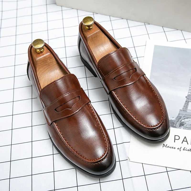 2024 Spring and Autumn Loafers Men Slip- Business Formal Casual Shoes Brown MenShoes Leather Men Dress Shoes Large Size 38-48XJ250118