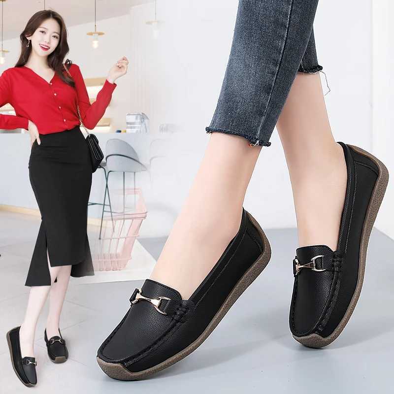 2024 New Women Shoes Flats Leather Sneakers Woman Casual Shoes Slip- Loafers Female Boat Shoes Big Size 44XJ250118