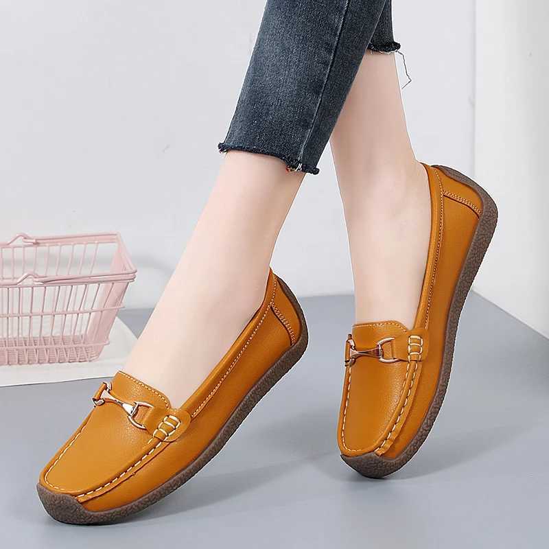 2024 New Women Shoes Flats Leather Sneakers Woman Casual Shoes Slip- Loafers Female Boat Shoes Big Size 44XJ250118
