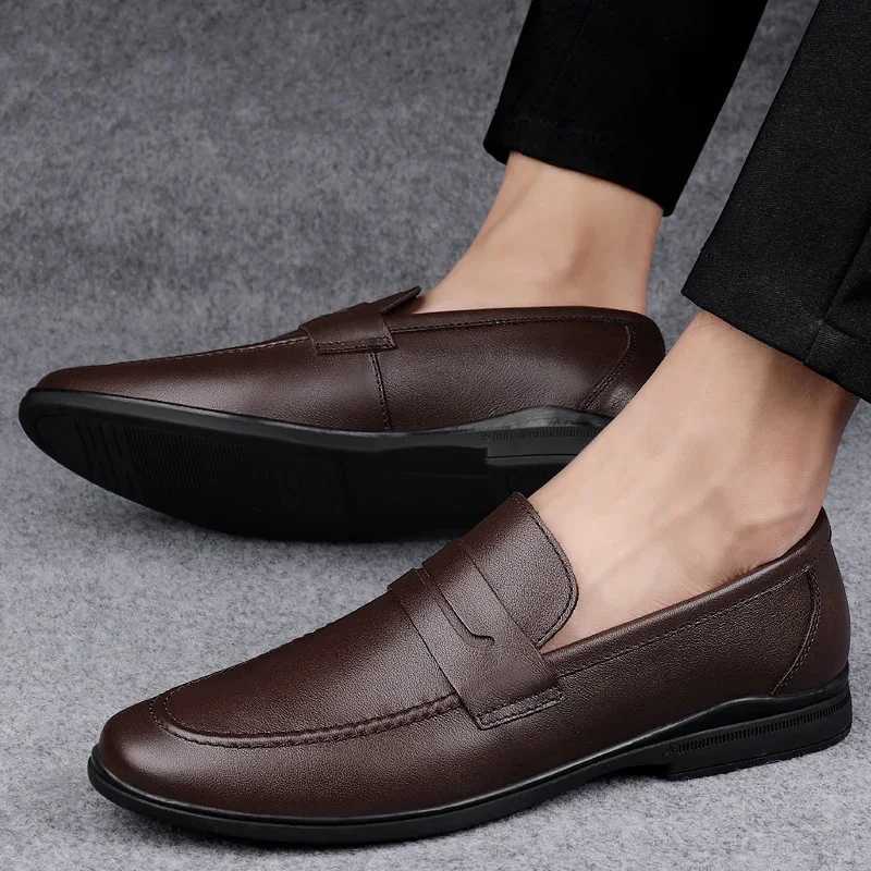 Mens Genuine Leather Casual Shoes Slip Winter Plush Snow Loafers N Slip Breathable Driving Flats Spring Walking Work ShoesXJ250118