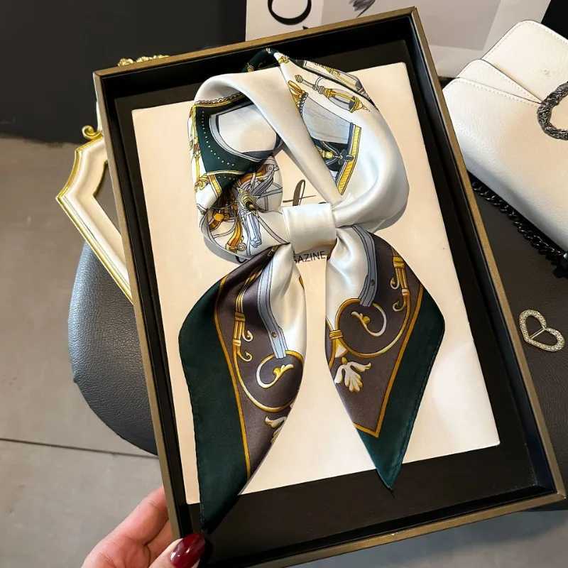 1pcs 70cm Green Carriage Pattern Silk Scarf Women Simulated Silk Trend Versatile Heaear Bag Decoration Clothing Square Scarf W250118