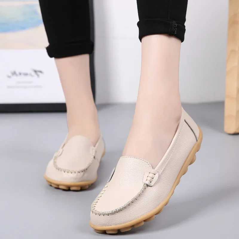 Genuine Leather Shoes Woman Soft Boat shoes for Women Flats shoes Big size 35-44 Ladies Loafers N-Slip Sturdy SoleXJ250118