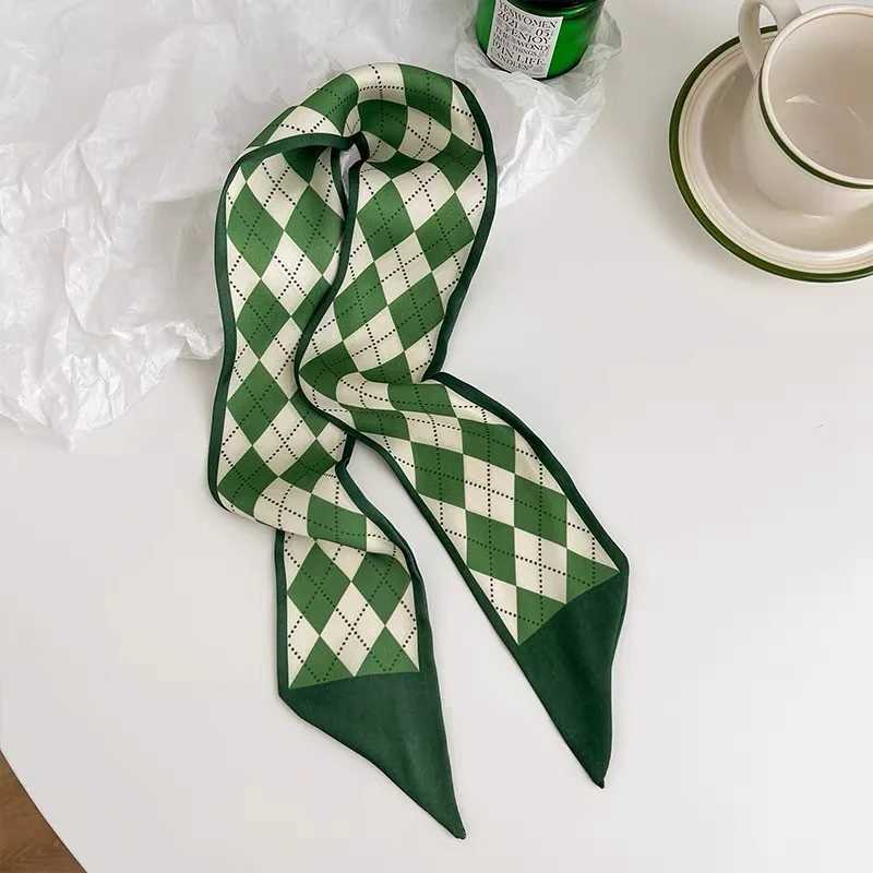 2024 Square Silk Scarf Womens Fashion Printed Small Neck Scarf Hair Pulling Band Founders Hand Kerchief Womens Bandana Shl W250118