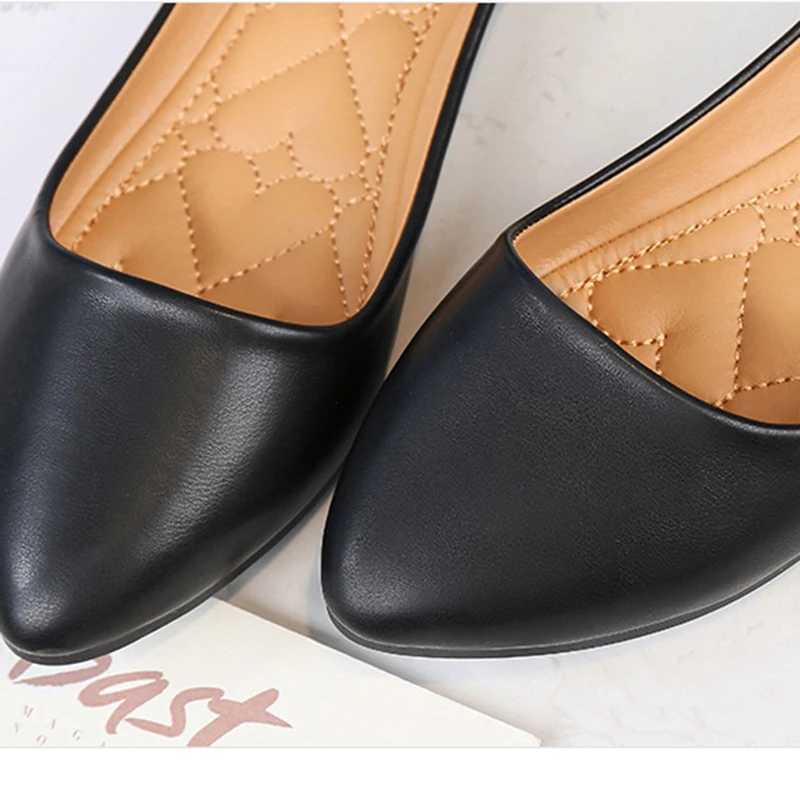 Spring Autumn Woman Flats Pointed Toe Slip Flat Shoes Ladies Ballet Flats Boat Shoes Fi Plus Size 36-42 43 46XJ250118