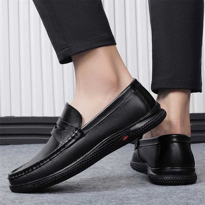 Genuine Leather Mens Loafers Luxury Brand Italian Casual Shoes for Men Shoes Slip Comfy Driving shoes Boat ShoesXJ250118