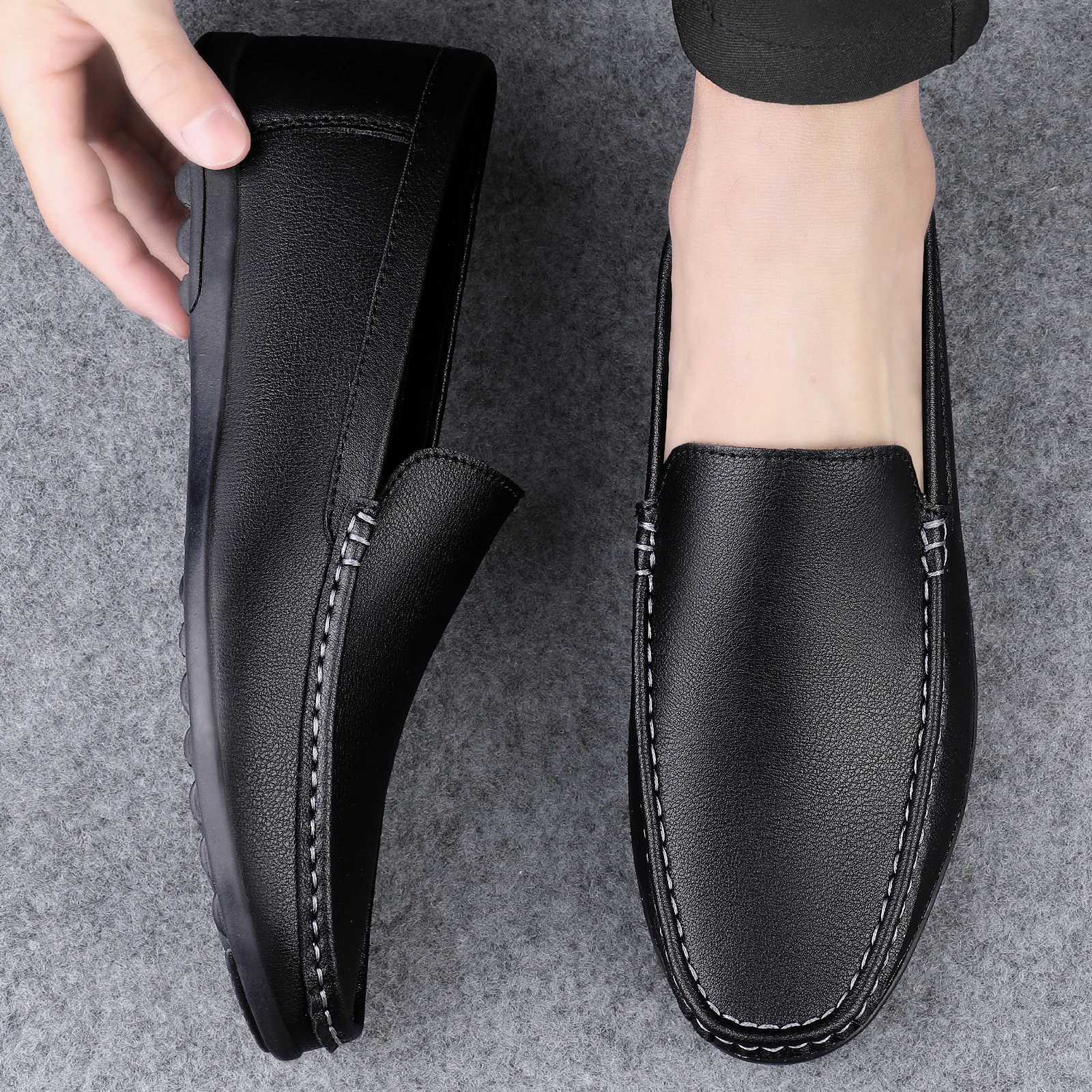 2022 Fi Mens Shoes High Quality Brand Loafers Comfy Leather Boats Shoes White Men Summer Casual Shoes Mocassin Plus Size 47XJ250118