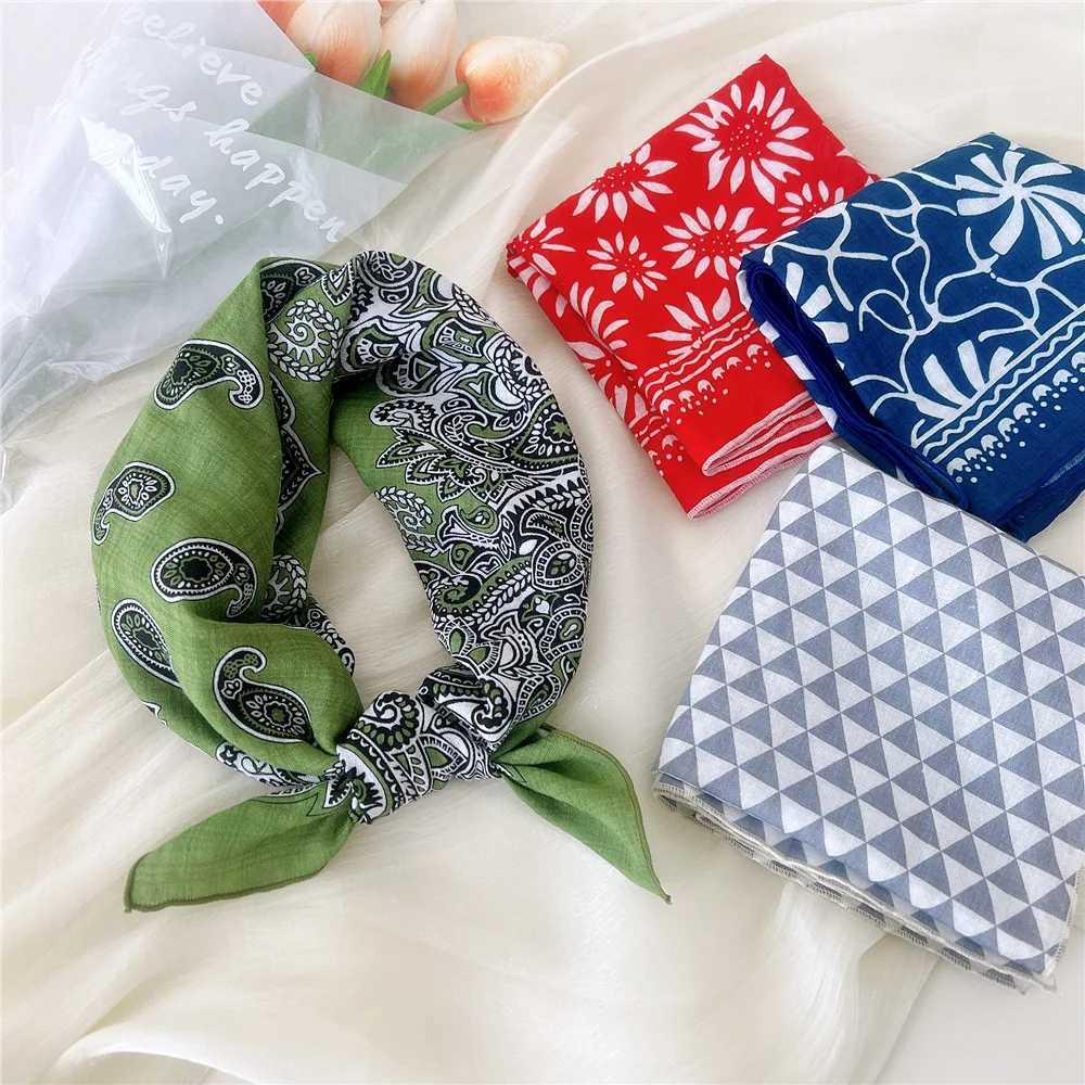 Luxury Floral Print Cotton Linen Square Scarf Women Soft Hair Scarf Square Handkerchief Ladies Neck Scarves Cute Head Scarfs W250118