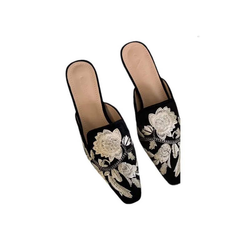 Women Baotou Embroidered Flat Bottom Half Slippers Summer Muller Sqaure Toe Shoes Outdoor Casual Walking Slides Zapatillas 250117