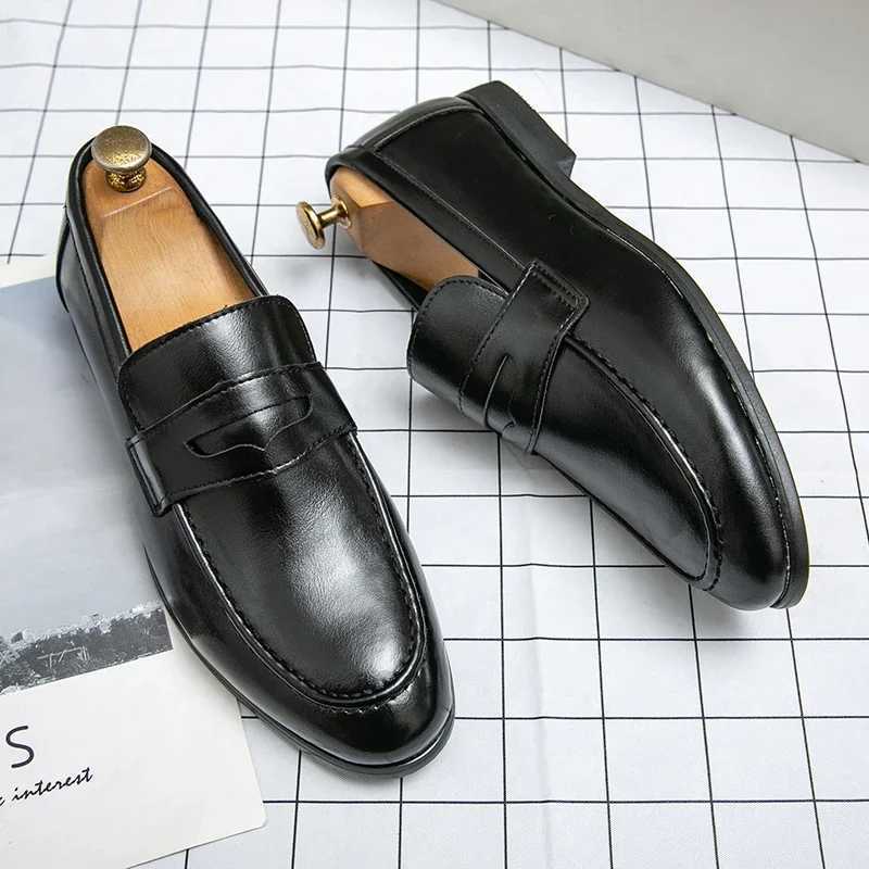 2024 Spring and Autumn Loafers Men Slip- Business Formal Casual Shoes Brown MenShoes Leather Men Dress Shoes Large Size 38-48XJ250118
