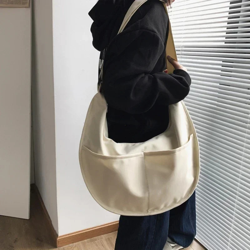 Y2k mens crossbody bag solid color large capacity homeless mid size Harajuku Japanese style nylon waterproof travel shoulder bag 250109