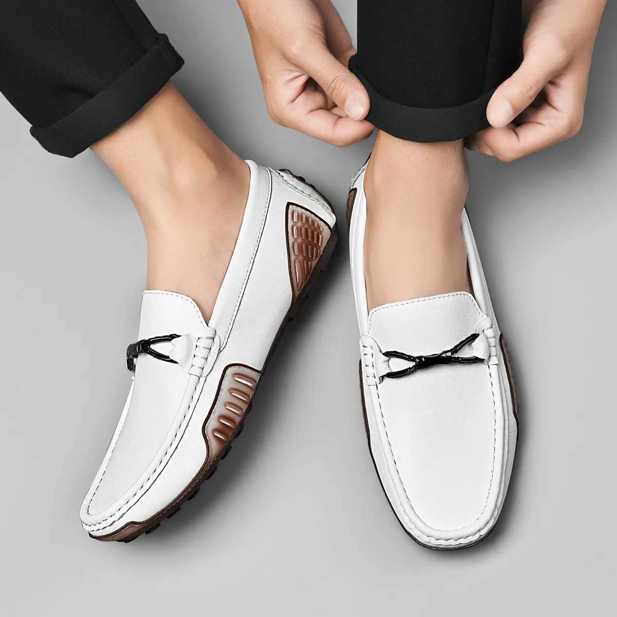 Hot Sale Men Casual Shoes Summer High Quality Comfy Lightweight Outdoor Mens Loafers British Style Boat Shoes Zapatos HombreXJ250118