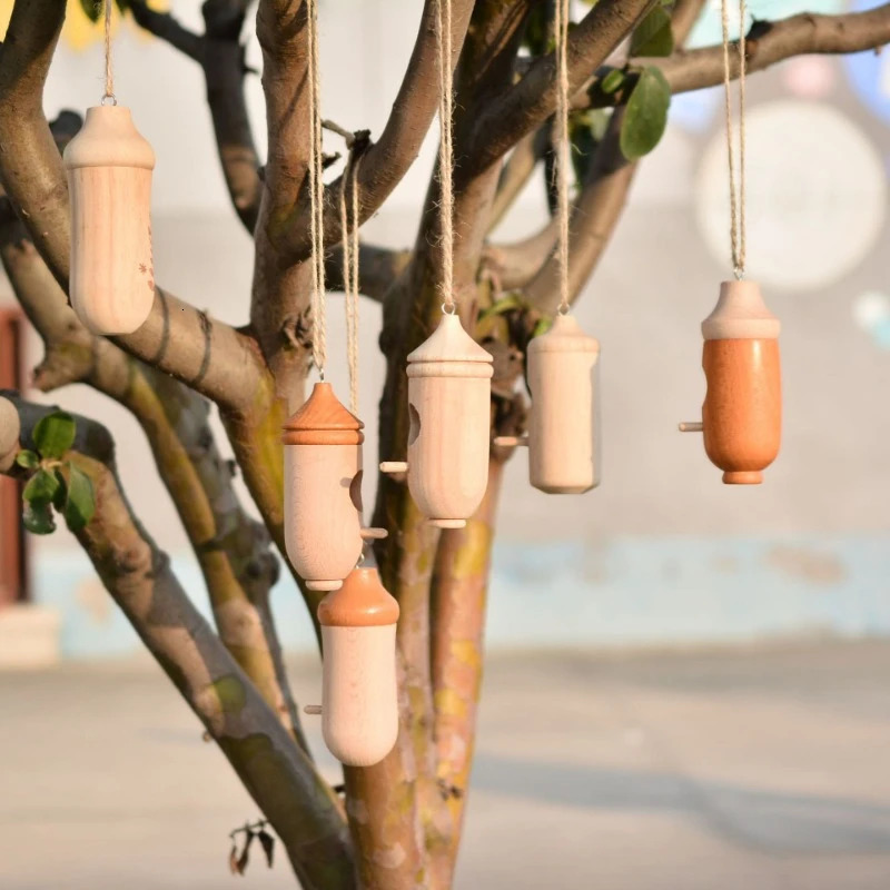Wooden Hummingbird House Nature Ventilatio Humming Bird House Swing Parrot Swing Toy Hanging Ornament for Outside Garden Decor 250121