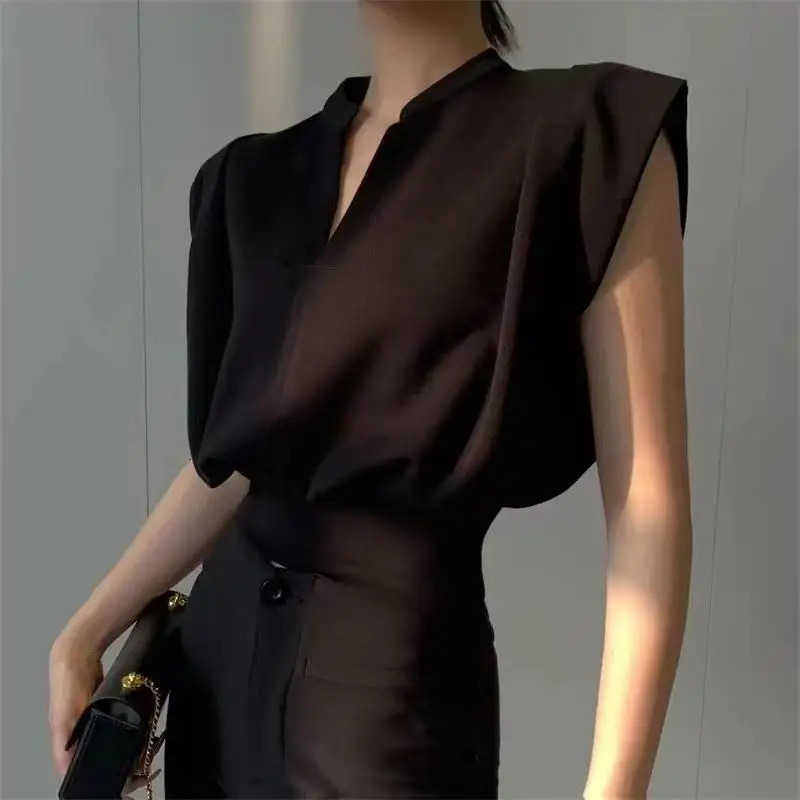 Black Vneck Short Shirt Summer Crop Top Womens Fashion Sleeveless Shirts Elegant Office Lady Clothes Top Casual Blouse 250121