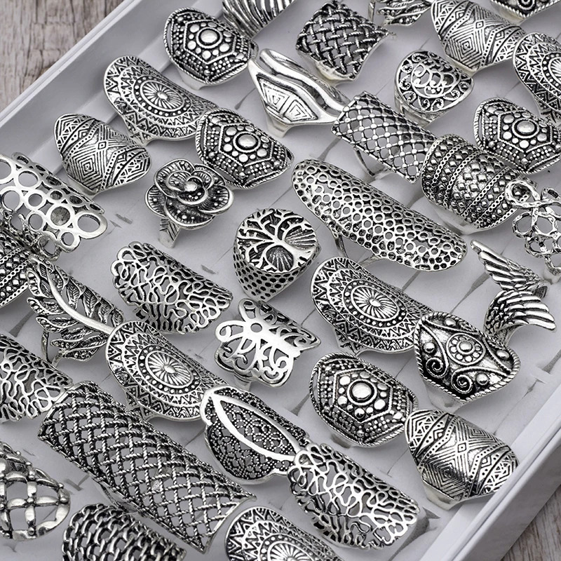 Wholesale 20pcs/Lots Mix Style Vintage Carved Flower Silver Plated Jewelry Rings For Women Size 17mm to 21mm 250117