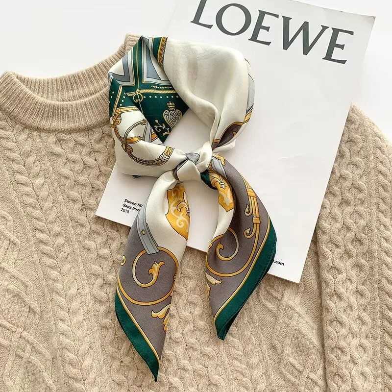 1pcs 70cm Green Carriage Pattern Silk Scarf Women Simulated Silk Trend Versatile Heaear Bag Decoration Clothing Square Scarf W250118