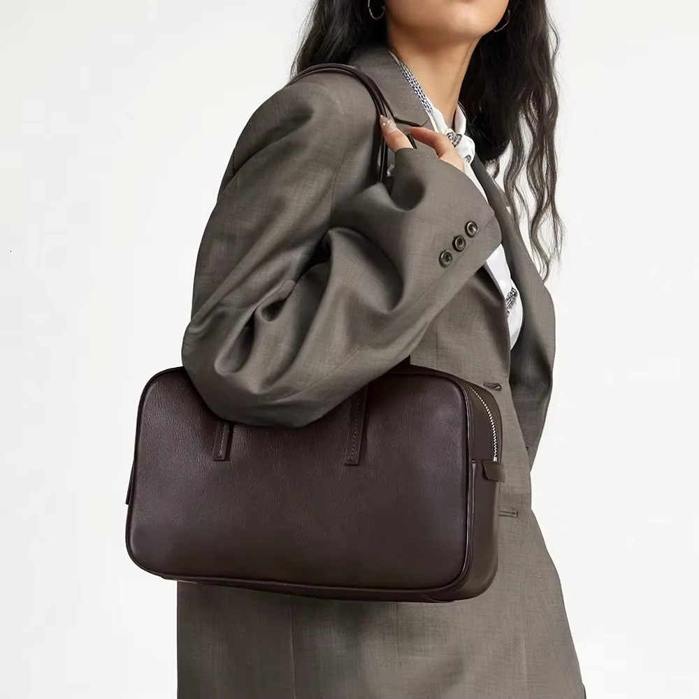 Motingsome 100% Cowhide Shoulder Designer Bags Underarm Purses Fashionable Lady Genuine Leather Satchel 2025 New