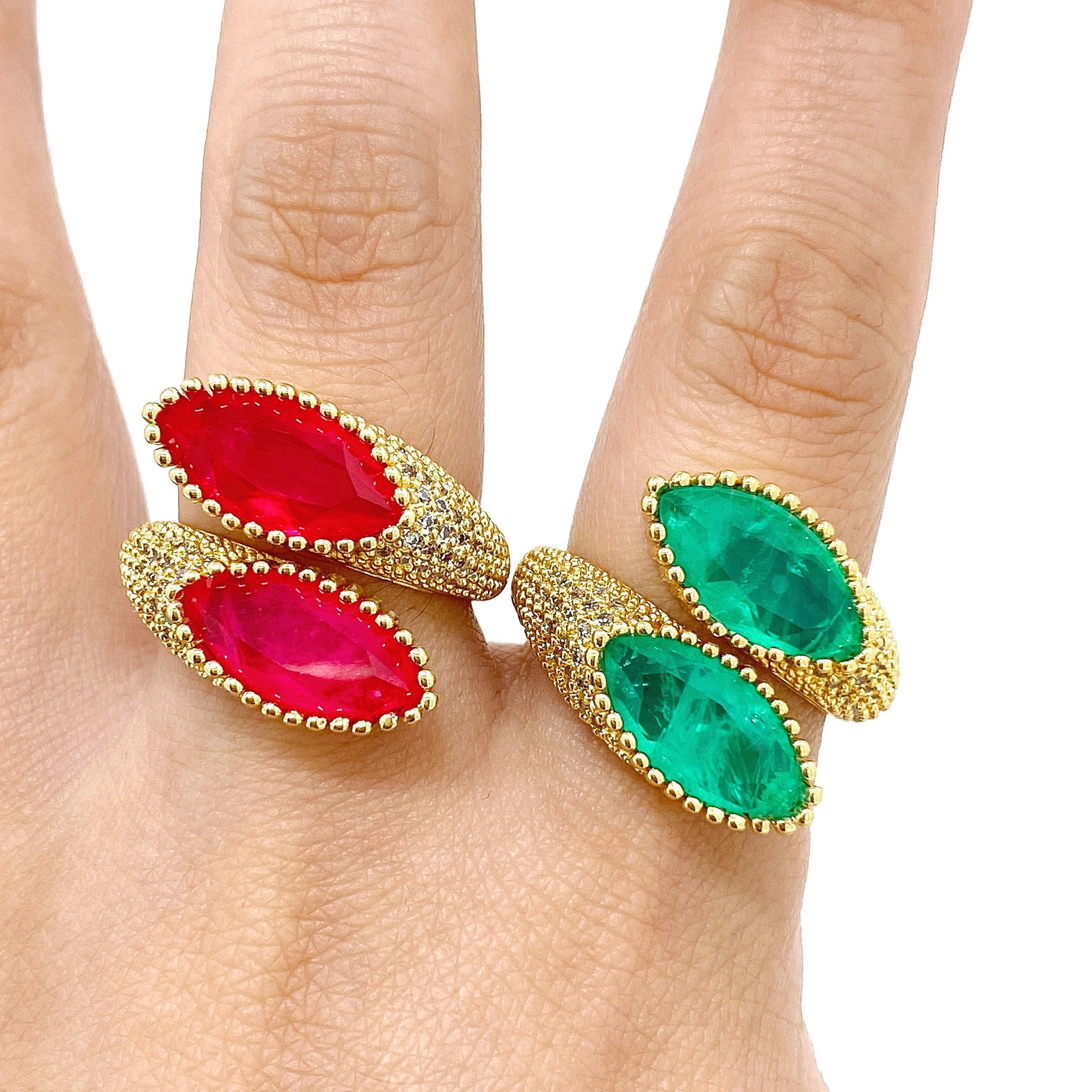Large Marquise Cut Red Color Stone Cluster Cocktail Ring Vintage Antique 18K Gold Plated Engagement Party Jewelry For Women 250121