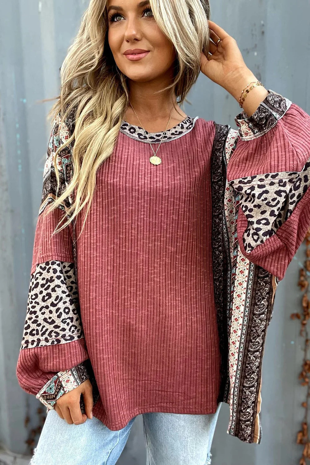 Womens Casual Shirt with Contrasting Stripes Round Neck and Loose Sleeves Womens Hoodie 250107